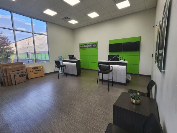 Extra Space Storage - 1428 - South Brunswick - US Route 1 - 3780 U.S. 1