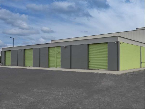 Extra Space Storage - 8174 - Columbia - Decker Blvd - 2470 Decker Boulevard