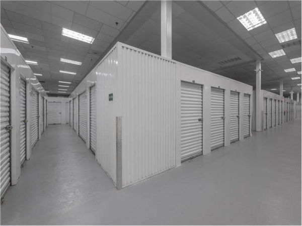 Extra Space Storage - 8174 - Columbia - Decker Blvd - 2470 Decker Boulevard