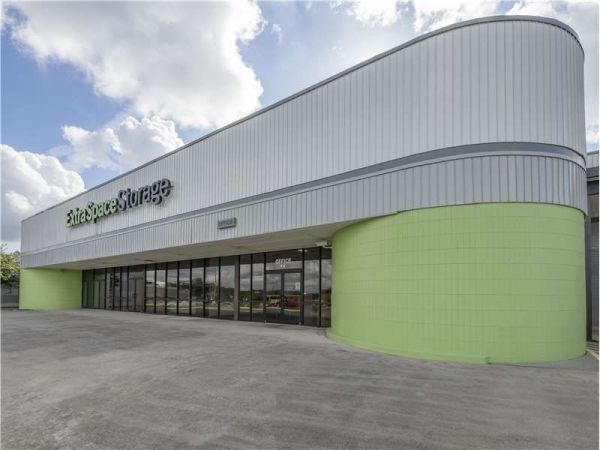 Extra Space Storage - 8174 - Columbia - Decker Blvd - 2470 Decker Boulevard