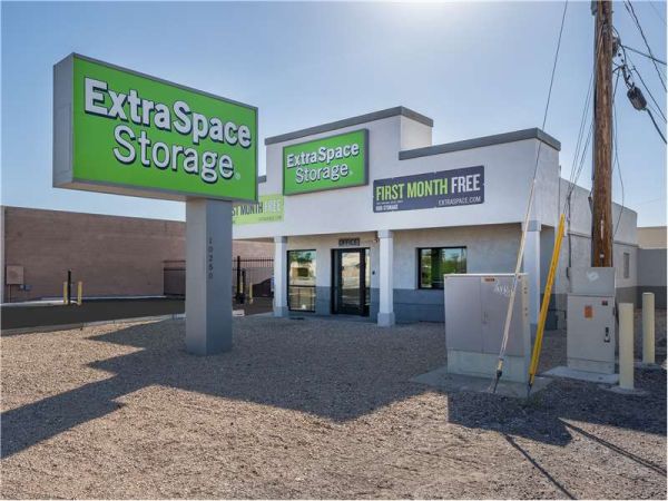 Extra Space Storage - 8249 - Phoenix - N 19th Ave | SpareFoot