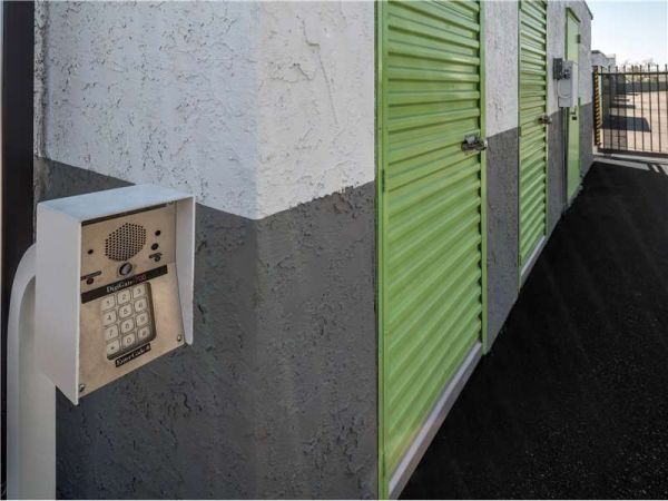 Extra Space Storage - 1473 - Bloomington - Linden Ave - 10192 Linden Avenue