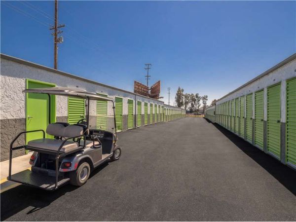 Extra Space Storage - 1473 - Bloomington - Linden Ave - 10192 Linden Avenue
