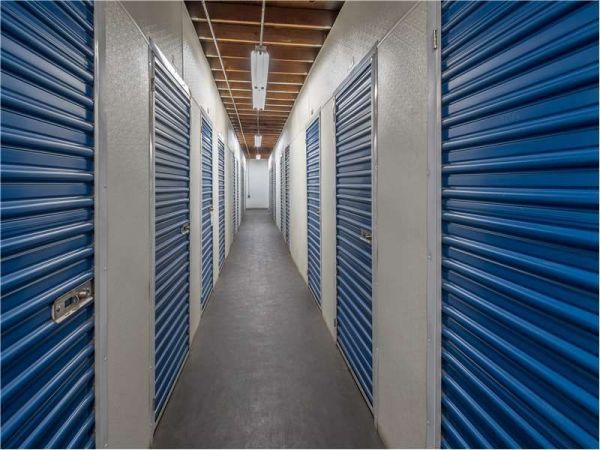 Extra Space Storage - 1473 - Bloomington - Linden Ave - 10192 Linden Avenue