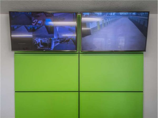 Extra Space Storage - 1473 - Bloomington - Linden Ave - 10192 Linden Avenue