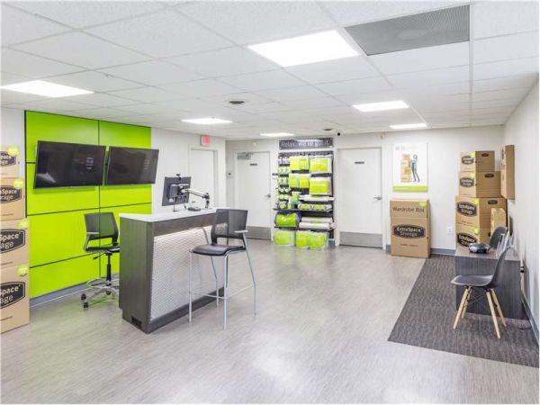ESS - Rockville - 11850 Parklawn Dr - 11850 Parklawn Drive