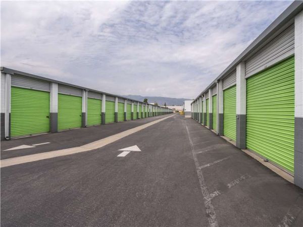 Extra Space Storage - 1478 - Fontana - 14750 Foothill Blvd - 14750 Foothill Boulevard