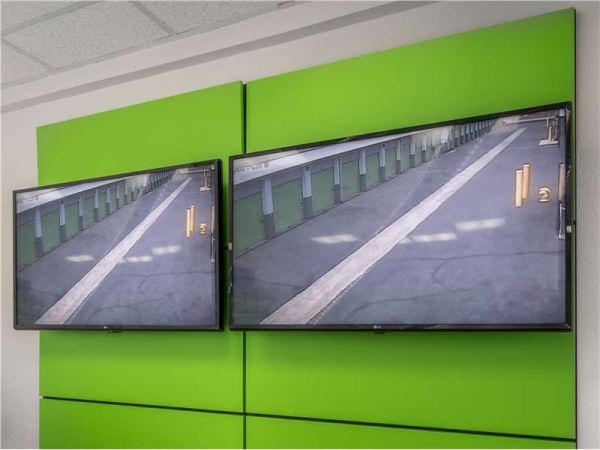 Extra Space Storage - 1478 - Fontana - 14750 Foothill Blvd - 14750 Foothill Boulevard