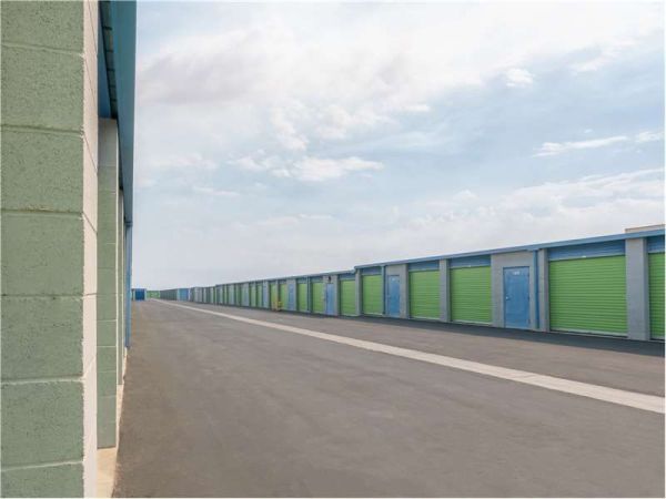 Extra Space Storage - 8334 - Hesperia - Main St - 17108 Main Street