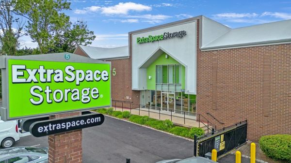 Extra Space Storage - 8348 - Montville - Changebridge Rd - 5 Changebridge Road