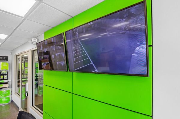 Extra Space Storage - 8348 - Montville - Changebridge Rd - 5 Changebridge Road