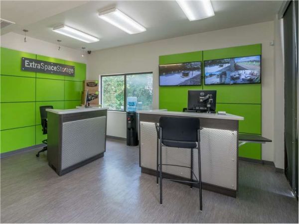Extra Space Storage - 1716 - Erlanger - Crescent Springs Rd - 2900 Crescent Springs Pike