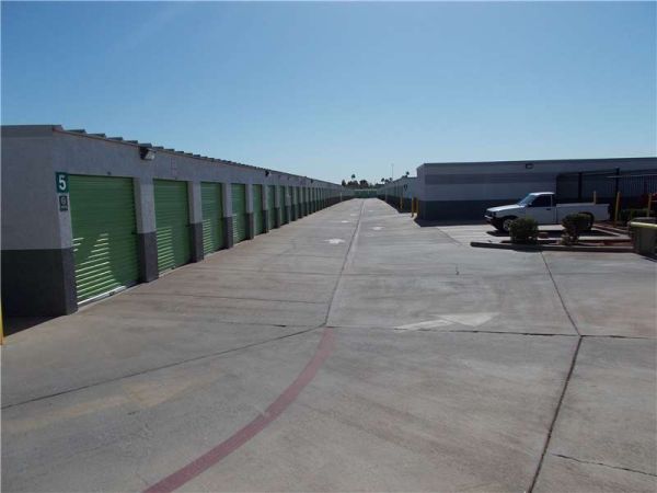 ESS - Phoenix - N 32nd St - 10815 North 32nd Street