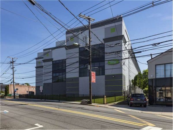Extra Space Storage - 1725 - Fort Lee - Main St - 550 Main Street