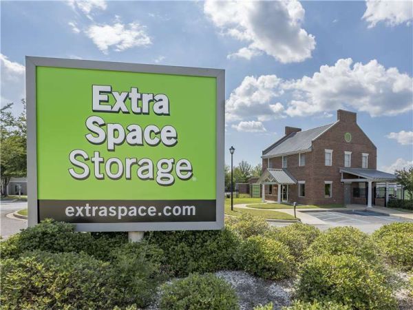 Extra Space Storage - 1744 - Lexington - Northpoint Dr - 120 Northpoint Drive