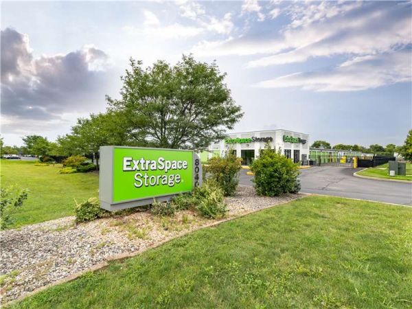 Extra Space Storage - 8611 - Indianapolis - Georgetown Road - 8040 Georgetown Road