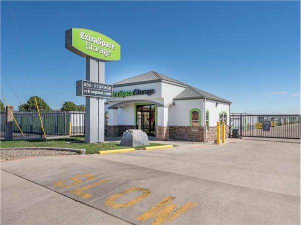 Extra Space Storage - 1816 - Odessa - Grandview Ave - 5306 North Grandview Avenue