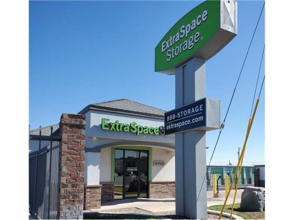 Extra Space Storage - 1816 - Odessa - Grandview Ave - 5306 North Grandview Avenue
