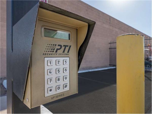 ESS - Phoenix - N 19th Ave - 10250 North 19th Avenue