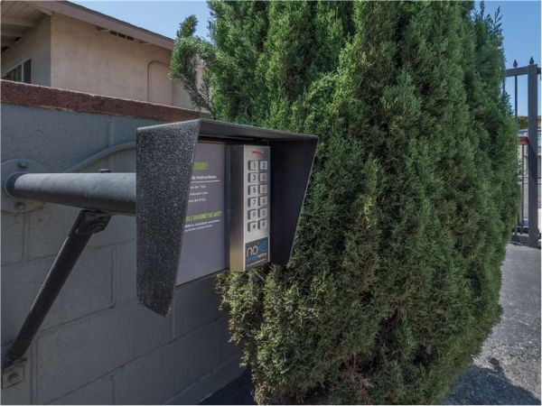 ESS - Bellflower - Ibbetson Ave - 17701 Ibbetson Avenue