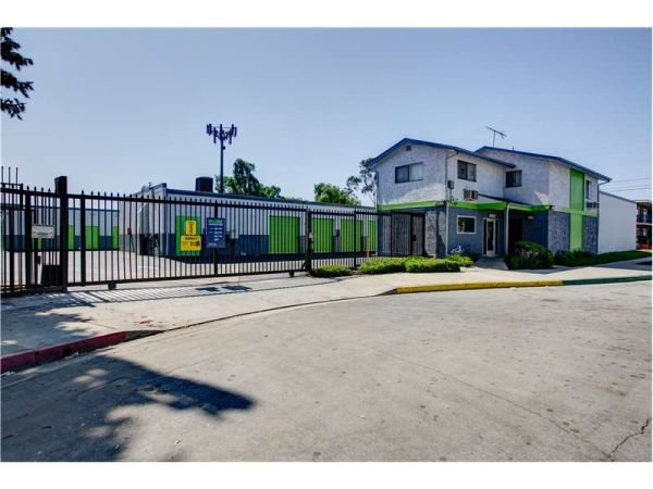 ESS - Long Beach - E Artesia Blvd - 194 East Artesia Boulevard