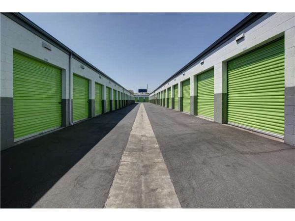 ESS - Long Beach - E Artesia Blvd - 194 East Artesia Boulevard