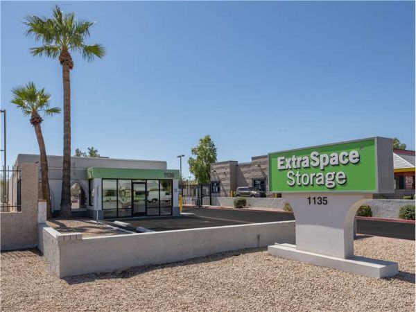 ESS - Tempe - W Broadway Rd - 1135 West Broadway Road