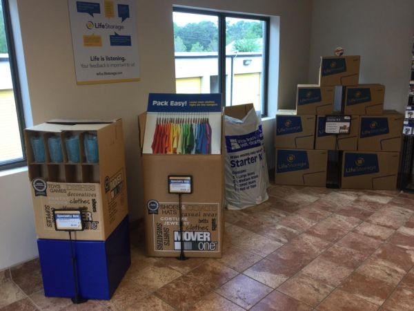Extra Space Storage - 3031 - Mableton - Veterans Memorial Hwy - 720 Veterans Memorial Highway Southwest