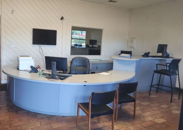 Extra Space Storage - 3037 - Pensacola - Fairfield Dr - 195 East Fairfield Drive