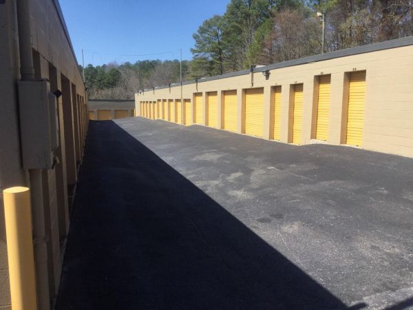Extra Space Storage - 3046 - Birmingham - Center Point Pkwy - 2630 Center Point Parkway