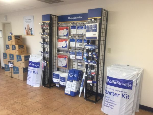 Extra Space Storage - 3073 - Montgomery - Coliseum Blvd - 1201 Coliseum Boulevard