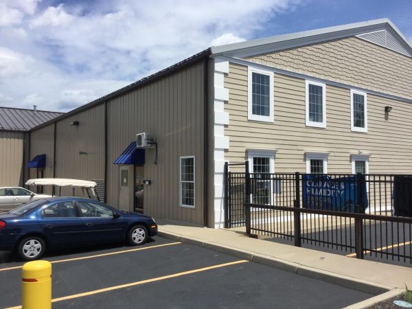 Extra Space Storage - 3126 - East Greenwich - County Trl - 2771 South County Trail