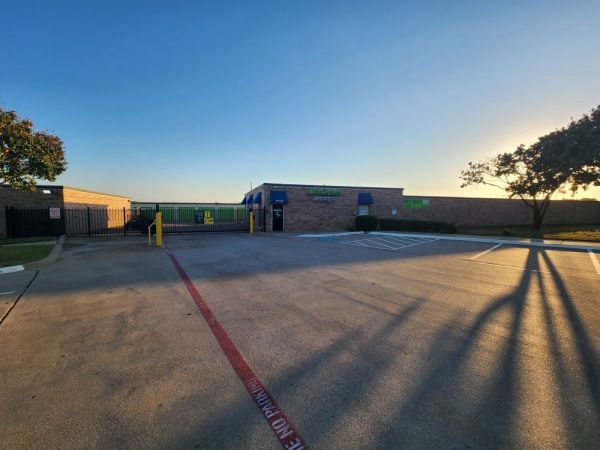 Extra Space Storage - 3142 - Euless - Euless Blvd - 1151 West Euless Boulevard