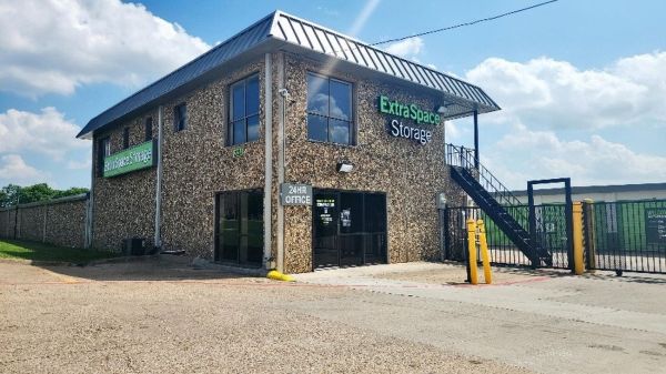 Extra Space Storage - 3173 - Mesquite - Franklin Drive - 2233 Franklin Drive
