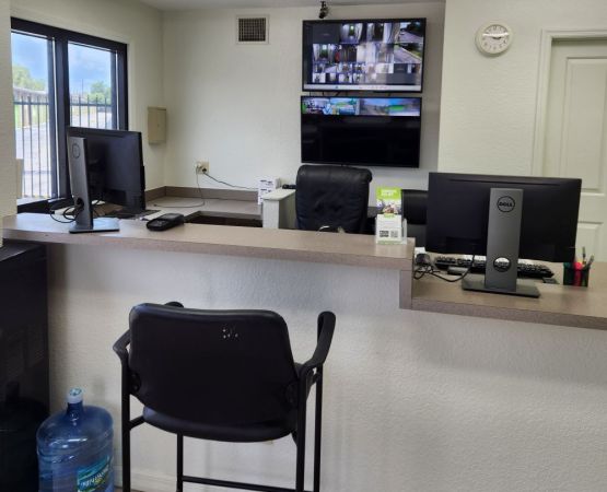 Extra Space Storage - 3216 - Pinellas Park - US Highway 19 - 10700 Us Highway 19 North