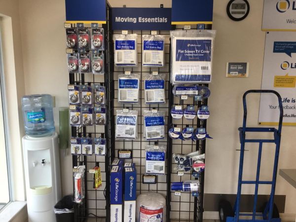 Extra Space Storage - 3217 - Tarpon Springs - US Highway 19 - 41524 Us Highway 19 North