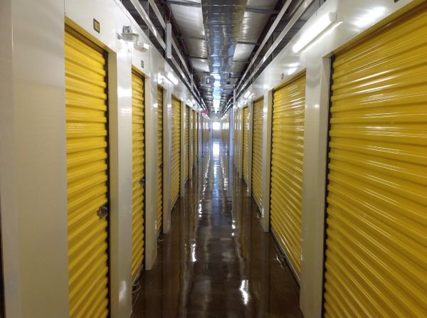 Extra Space Storage - 3222 - Florissant - Washington St - 450 West Washington Street