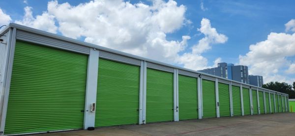 Extra Space Storage - 3227 - Dallas - Goldmark Dr - 13575 Goldmark Drive