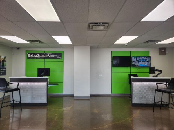 Extra Space Storage - 3227 - Dallas - Goldmark Dr - 13575 Goldmark Drive