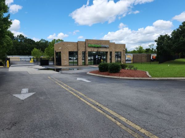 Extra Space Storage - 3235 - Chattanooga - Lee Highway - 6103 Lee Highway
