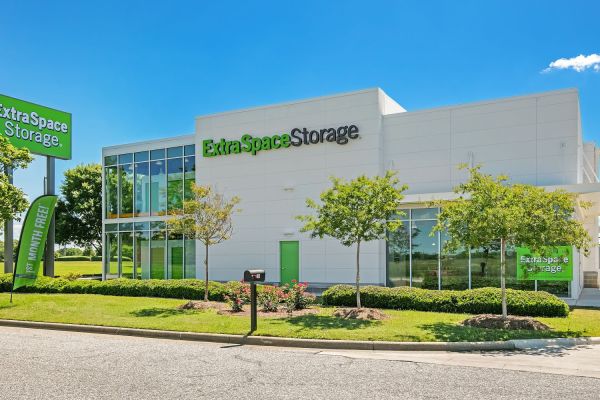 Extra Space Storage - 3267 - Montgomery - Arrowhead Dr. - 115 South Arrowhead Drive