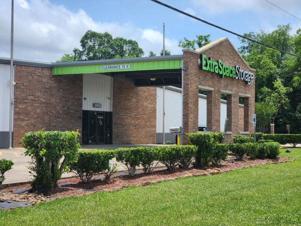 Extra Space Storage - 3270 - Beaumont - Major Dr. - 1655 South Major Drive