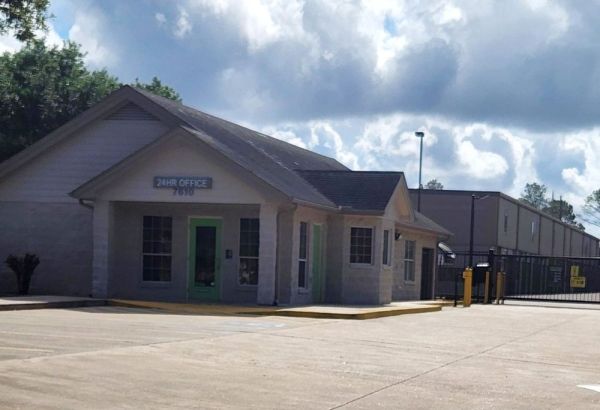 Extra Space Storage - 3288 - Houston - 7610 Highway 6 - 7550 Highway 6 North
