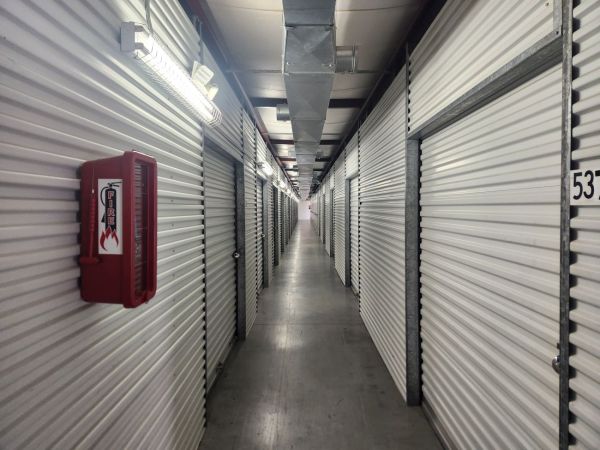 Extra Space Storage - 3297 - Houston - Silverado Drive - 1435 Silverado Drive
