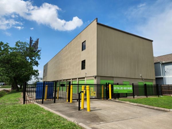Extra Space Storage - 3302 - Houston - Katy Freeway - 5425 Katy Freeway