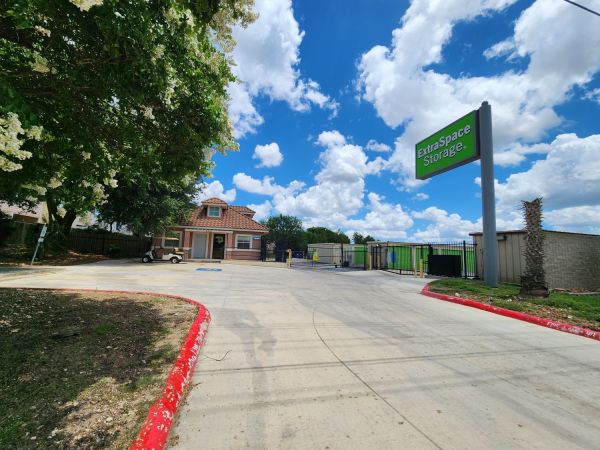 Extra Space Storage - 3333 - San Antonio - 9403 Marbach Road - 9403 Marbach Road