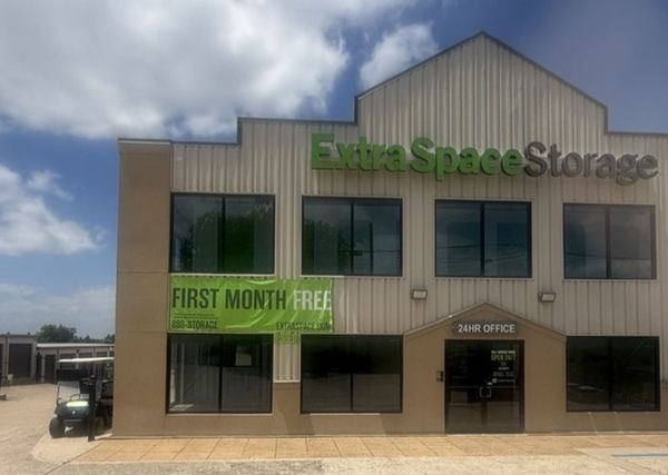 Extra Space Storage - 3375 - Cedar Park - 2440 W Whitestone Blvd - 2440 West Whitestone Boulevard