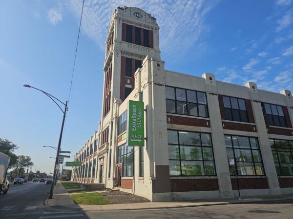 Extra Space Storage - 3380 - Chicago - Pulaski Road - 2850 North Pulaski Road