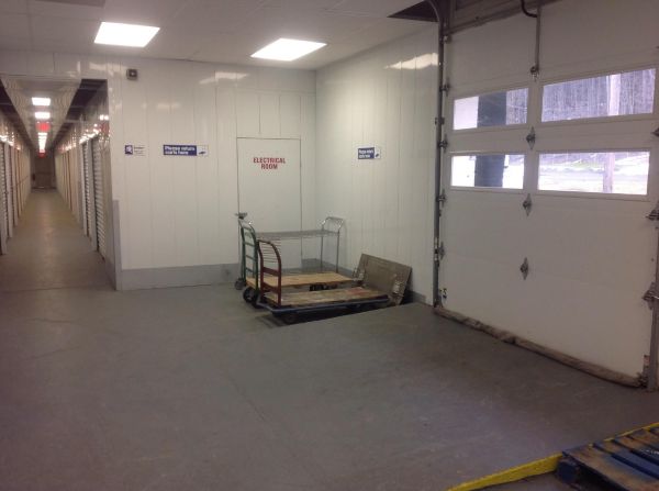Extra Space Storage - 3396 - Manlius - Fairgrounds Drive - 111 Fairgrounds Drive