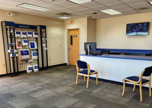 Extra Space Storage - 3434 - Buffalo - Cayuga Rd - 550 Cayuga Road